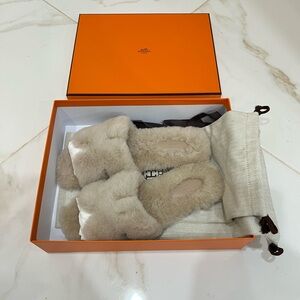 NEW Authentic Hermes Oran Shearling Sandals 37.5